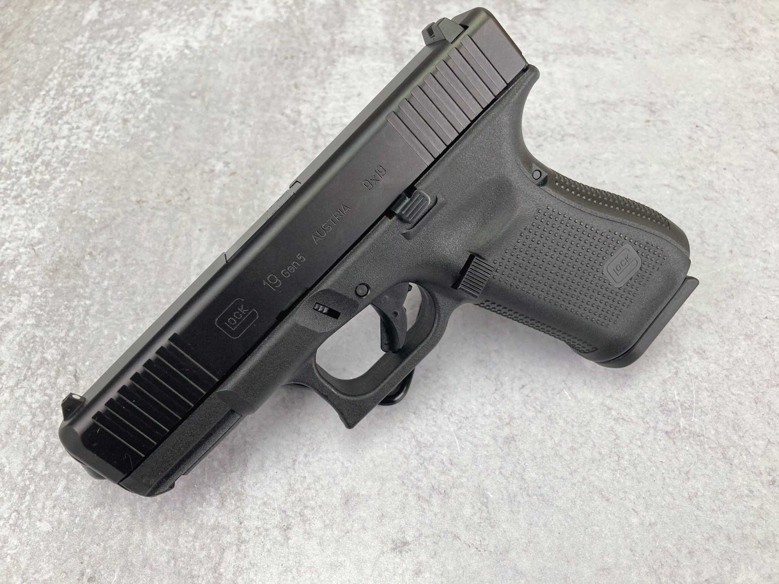 Glock 19 Conceal Carry Guide: Is it Your Ideal Choice??